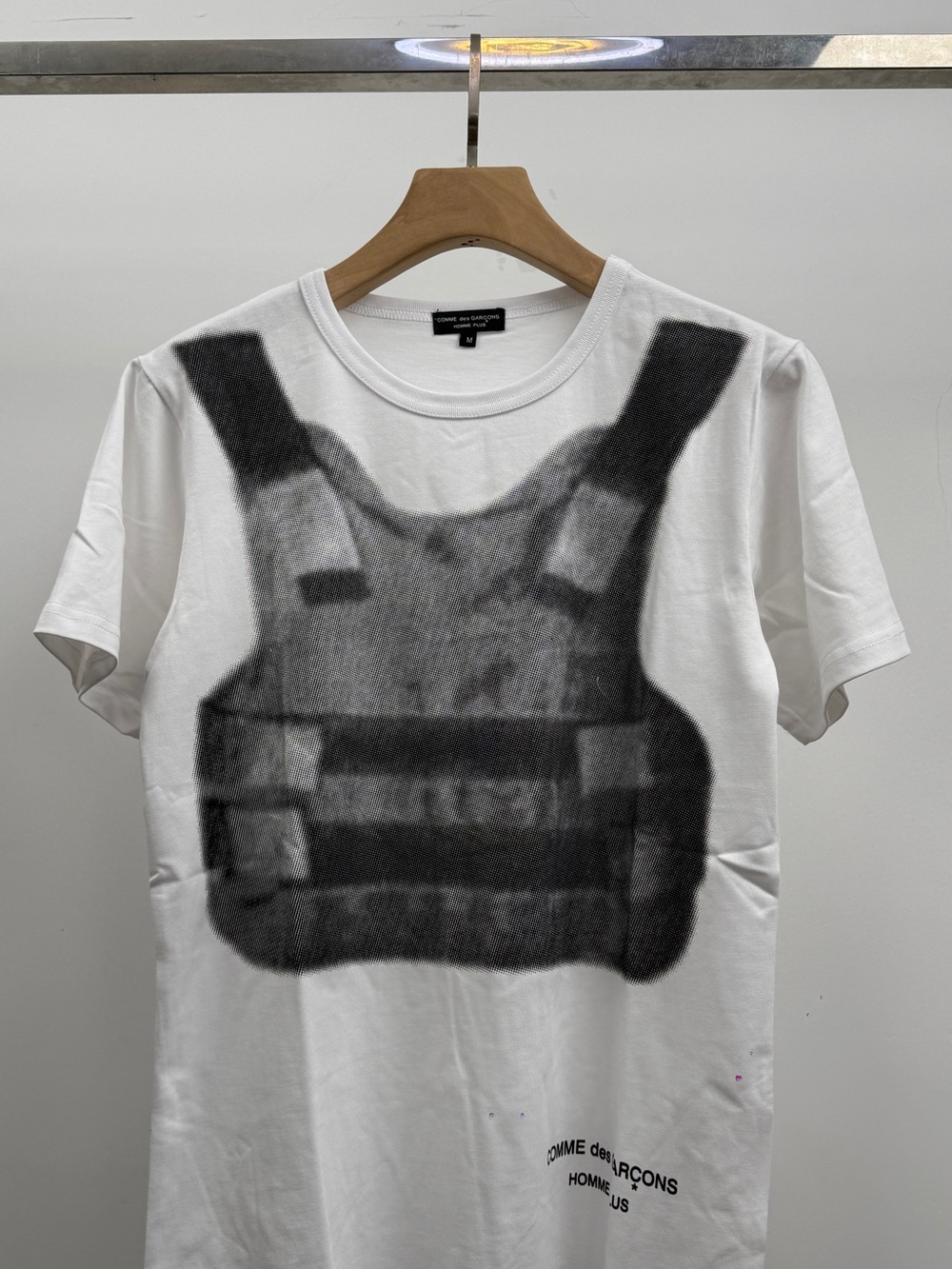 Comme des Garcons White T-Shirt with Black Tactical Vest Print - Picture 2 of 6